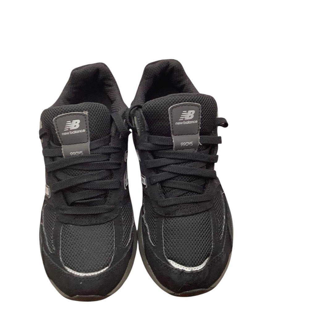 New Balance Black Sneakers Mesh Upper Athletic Design 990v5 size 4